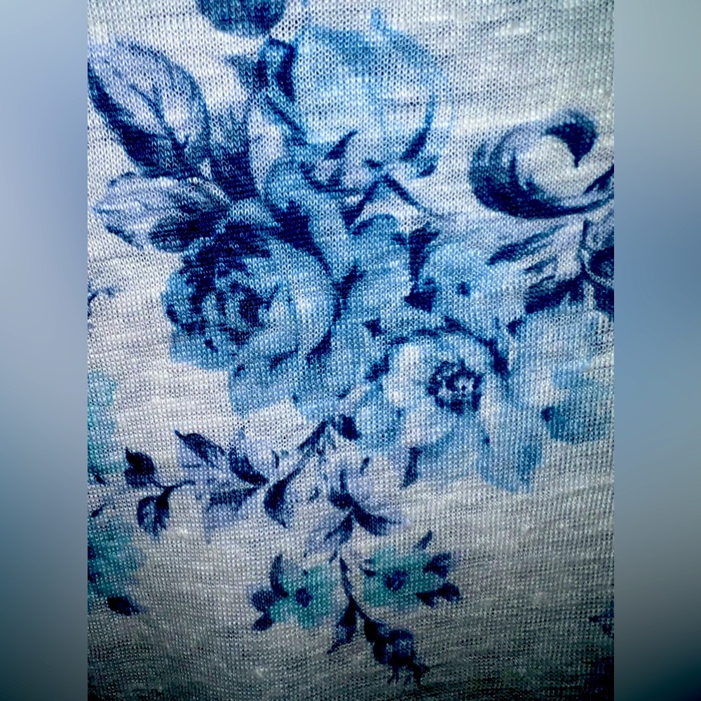 Loft Blouse Size M With Flutter Sleeves - image 4